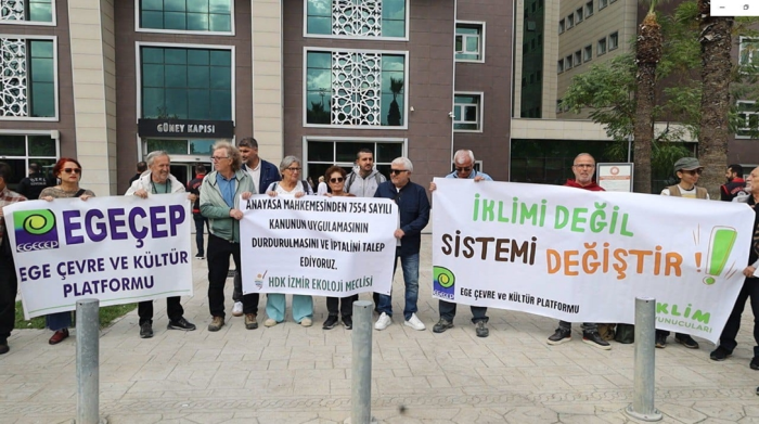 İzmir Çevre Örgütlerinden 7554 sayılı Çevre Talan Yasasına karşı tepki